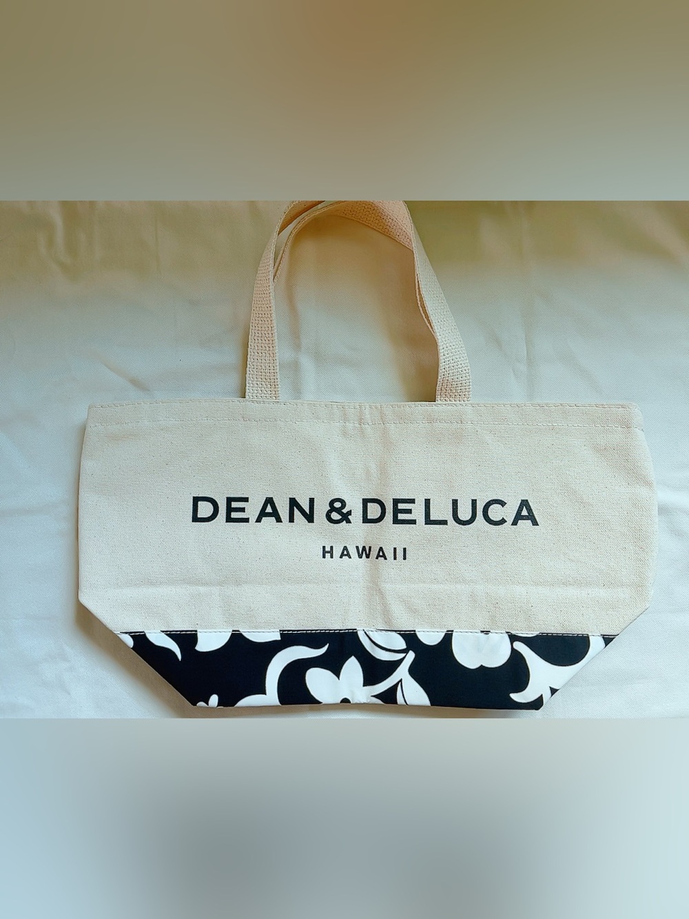 Dean & Deluca Hawaii Tote Bag